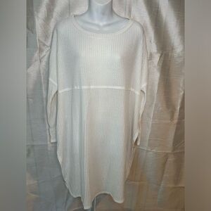 Three bird nest oversized long top
